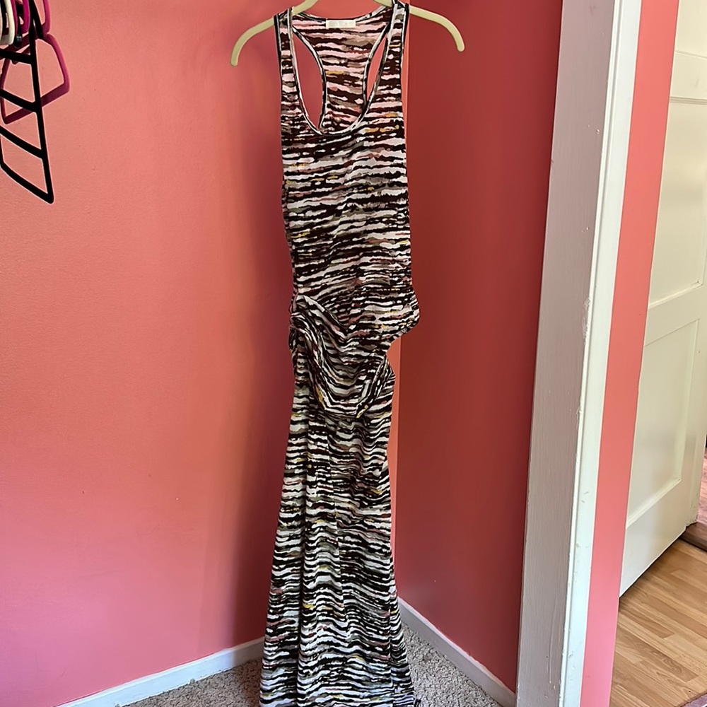 Shulami sleeve less maxi dress- Size M